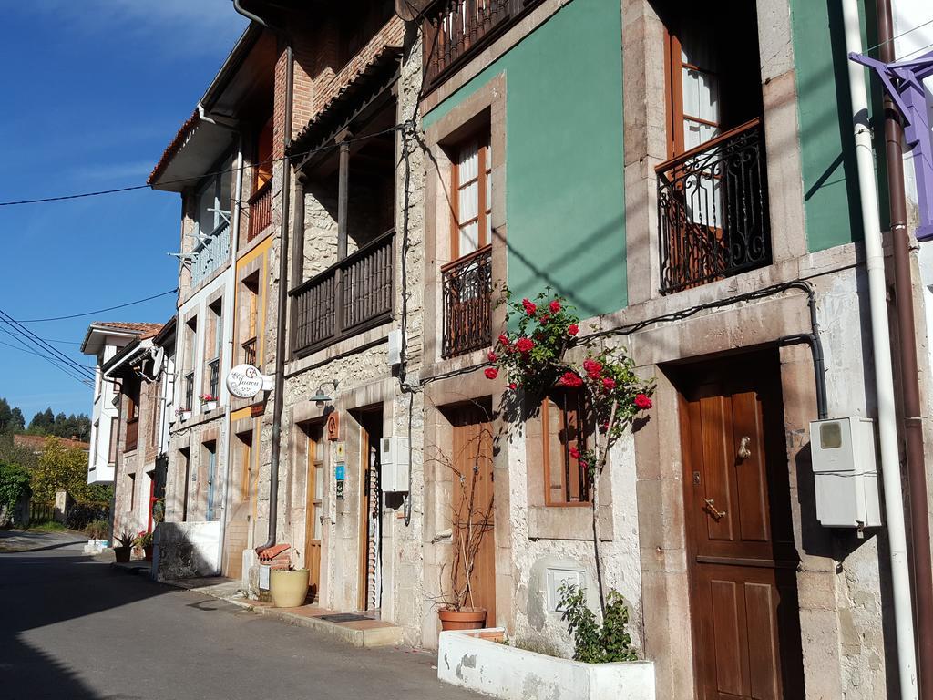 Gasthaus El Juacu Llanes Exterior foto