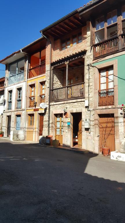 Gasthaus El Juacu Llanes Exterior foto